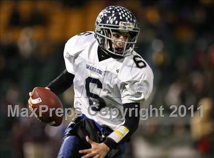 Thumbnail 3 in Aquinas vs. Whitesboro (NYSPHSAA Class A Semifinal) photogallery.