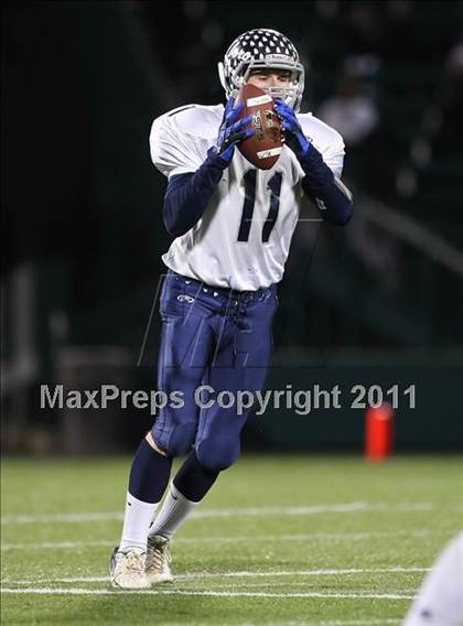 Thumbnail 1 in Aquinas vs. Whitesboro (NYSPHSAA Class A Semifinal) photogallery.