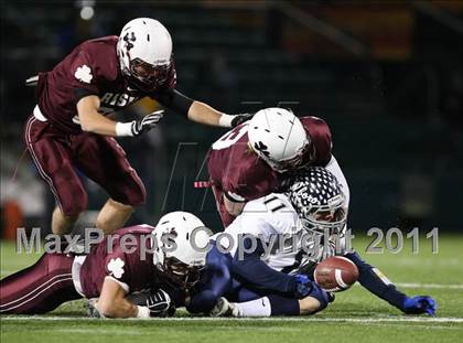 Thumbnail 1 in Aquinas vs. Whitesboro (NYSPHSAA Class A Semifinal) photogallery.