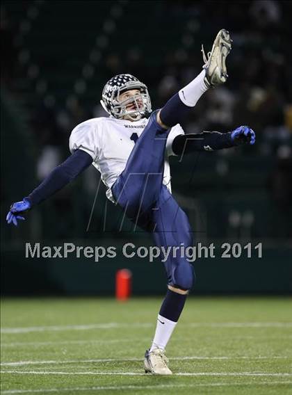 Thumbnail 1 in Aquinas vs. Whitesboro (NYSPHSAA Class A Semifinal) photogallery.