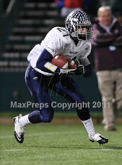 Thumbnail 1 in Aquinas vs. Whitesboro (NYSPHSAA Class A Semifinal) photogallery.