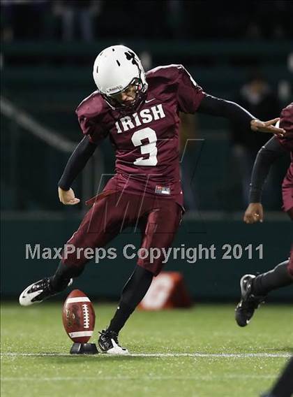 Thumbnail 2 in Aquinas vs. Whitesboro (NYSPHSAA Class A Semifinal) photogallery.