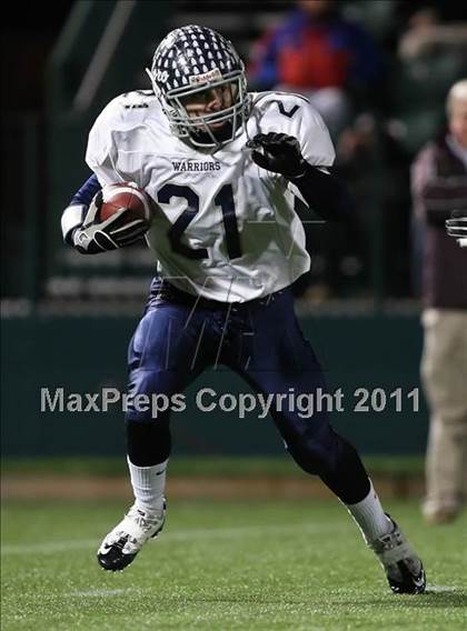 Thumbnail 2 in Aquinas vs. Whitesboro (NYSPHSAA Class A Semifinal) photogallery.