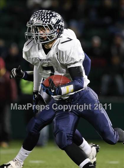 Thumbnail 3 in Aquinas vs. Whitesboro (NYSPHSAA Class A Semifinal) photogallery.