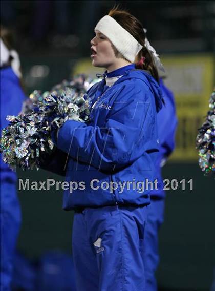 Thumbnail 3 in Aquinas vs. Whitesboro (NYSPHSAA Class A Semifinal) photogallery.