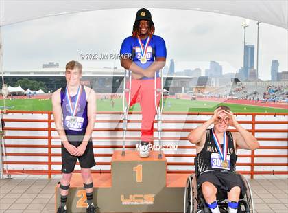 Thumbnail 1 in UIL 5A State Championship (Awards) photogallery.