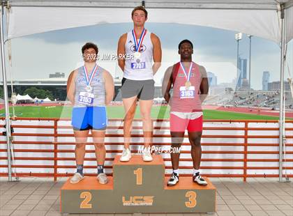 Thumbnail 1 in UIL 5A State Championship (Awards) photogallery.