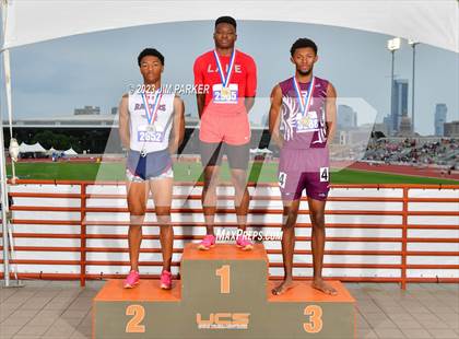 Thumbnail 1 in UIL 5A State Championship (Awards) photogallery.