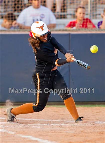 Thumbnail 3 in Dobie @ Pearland (UIL 5A Region III Final) photogallery.