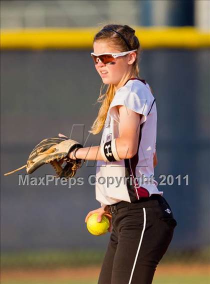 Thumbnail 2 in Dobie @ Pearland (UIL 5A Region III Final) photogallery.
