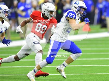 Thumbnail 2 in Barbers Hill vs Manvel (UIL 5A Regional Playoff) photogallery.