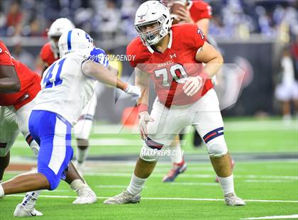 Thumbnail 1 in Barbers Hill vs Manvel (UIL 5A Regional Playoff) photogallery.