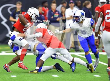 Thumbnail 1 in Barbers Hill vs Manvel (UIL 5A Regional Playoff) photogallery.