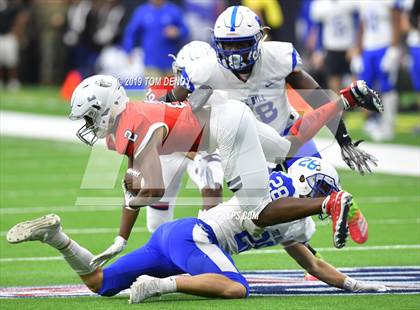 Thumbnail 3 in Barbers Hill vs Manvel (UIL 5A Regional Playoff) photogallery.