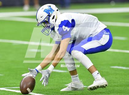 Thumbnail 2 in Barbers Hill vs Manvel (UIL 5A Regional Playoff) photogallery.