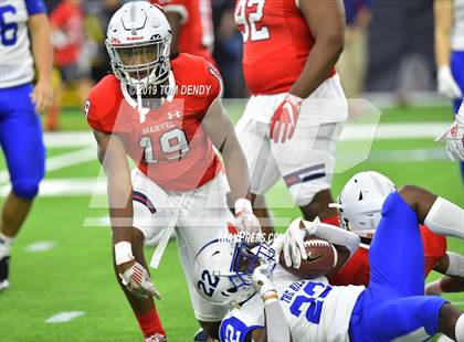 Thumbnail 3 in Barbers Hill vs Manvel (UIL 5A Regional Playoff) photogallery.