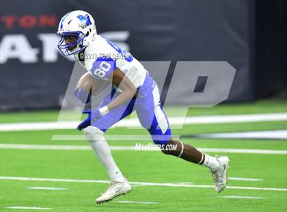 Thumbnail 1 in Barbers Hill vs Manvel (UIL 5A Regional Playoff) photogallery.