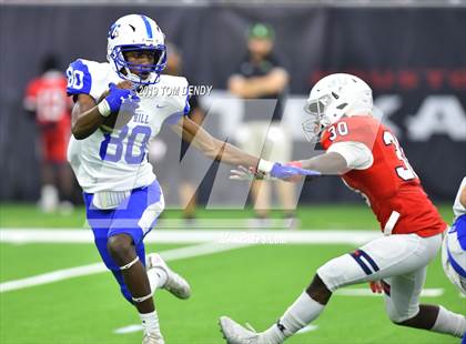 Thumbnail 3 in Barbers Hill vs Manvel (UIL 5A Regional Playoff) photogallery.