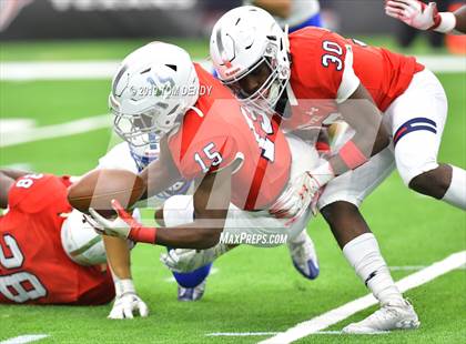 Thumbnail 2 in Barbers Hill vs Manvel (UIL 5A Regional Playoff) photogallery.