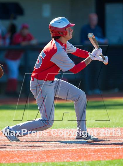 Thumbnail 2 in Friends Academy vs. Pierson/Bridgehampton (NYSPHSAA Class C Regional Semifinal) photogallery.