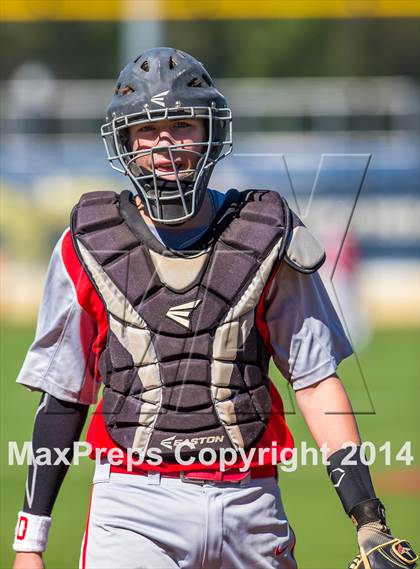 Thumbnail 1 in Friends Academy vs. Pierson/Bridgehampton (NYSPHSAA Class C Regional Semifinal) photogallery.