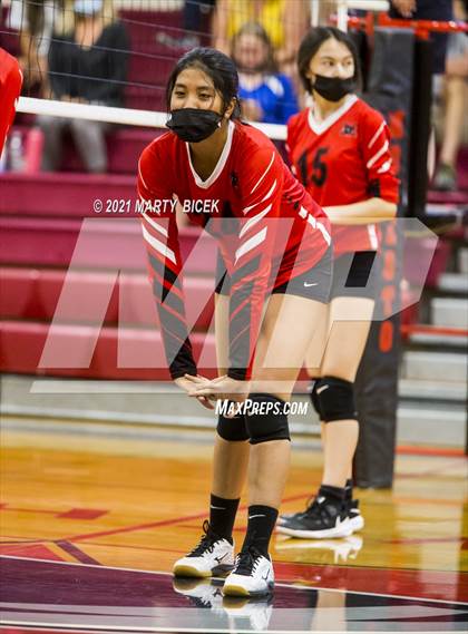 Thumbnail 3 in Modesto vs. Gregori photogallery.