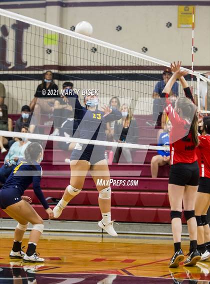 Thumbnail 3 in Modesto vs. Gregori photogallery.
