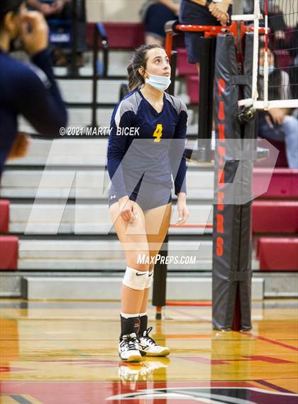 Thumbnail 2 in Modesto vs. Gregori photogallery.