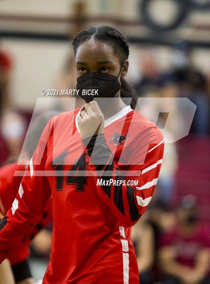 Thumbnail 1 in Modesto vs. Gregori photogallery.