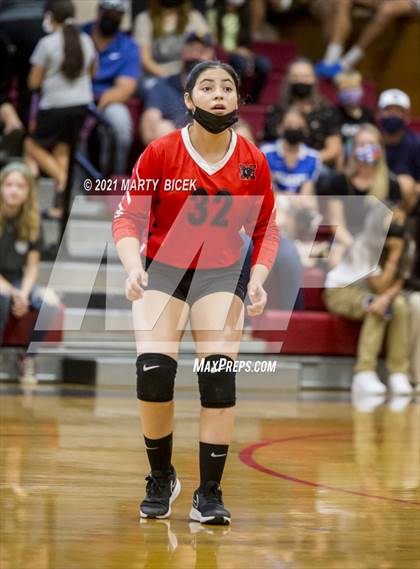 Thumbnail 3 in Modesto vs. Gregori photogallery.