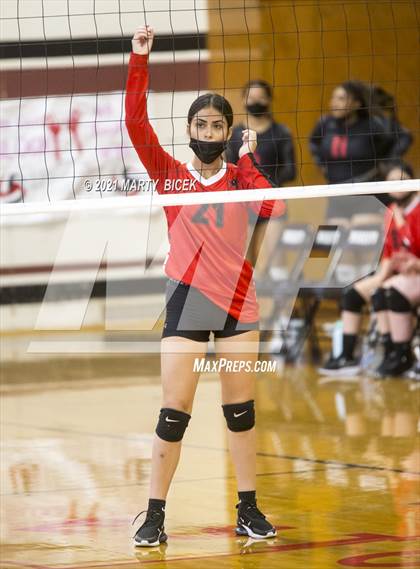 Thumbnail 2 in Modesto vs. Gregori photogallery.