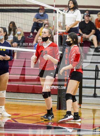 Thumbnail 2 in Modesto vs. Gregori photogallery.