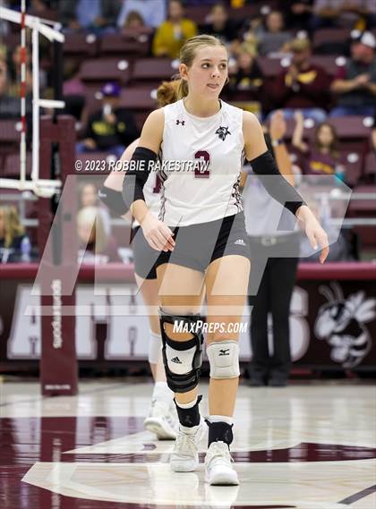 Thumbnail 1 in Fairfield vs. East Bernard (UIL 3A Regional Semi-Finals) photogallery.