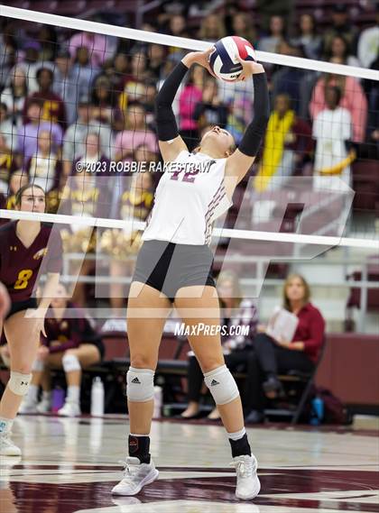 Thumbnail 1 in Fairfield vs. East Bernard (UIL 3A Regional Semi-Finals) photogallery.