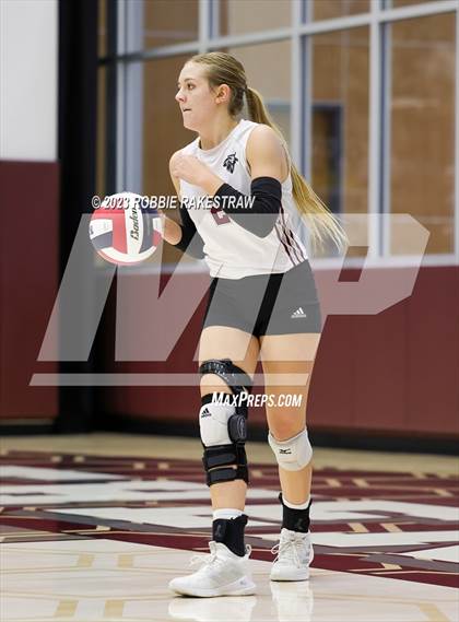 Thumbnail 1 in Fairfield vs. East Bernard (UIL 3A Regional Semi-Finals) photogallery.