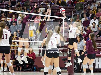 Thumbnail 1 in Fairfield vs. East Bernard (UIL 3A Regional Semi-Finals) photogallery.