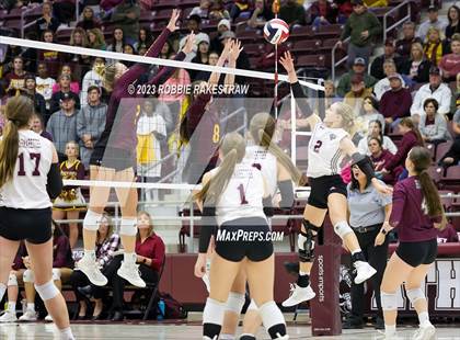 Thumbnail 2 in Fairfield vs. East Bernard (UIL 3A Regional Semi-Finals) photogallery.