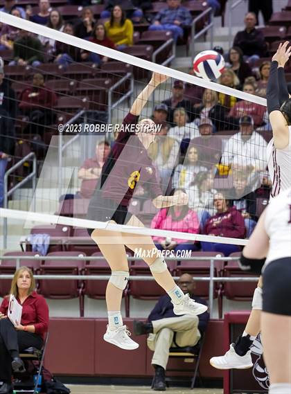 Thumbnail 1 in Fairfield vs. East Bernard (UIL 3A Regional Semi-Finals) photogallery.