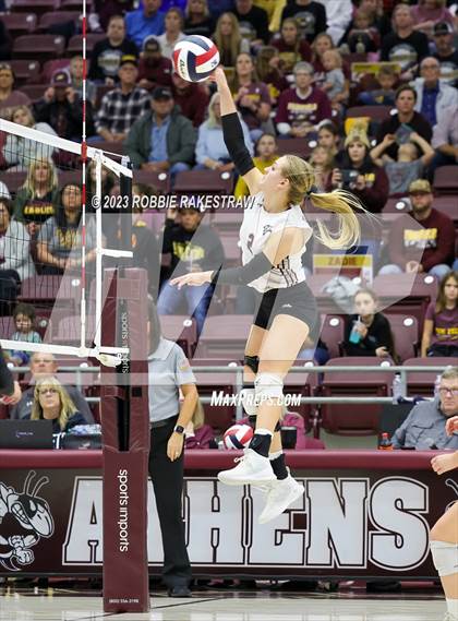 Thumbnail 1 in Fairfield vs. East Bernard (UIL 3A Regional Semi-Finals) photogallery.