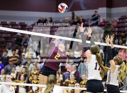 Thumbnail 1 in Fairfield vs. East Bernard (UIL 3A Regional Semi-Finals) photogallery.