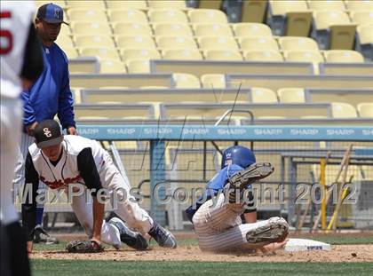 Thumbnail 2 in South Gate vs. North Hollywood (CIF LACS D2 Final) photogallery.