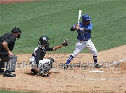 Thumbnail 2 in South Gate vs. North Hollywood (CIF LACS D2 Final) photogallery.