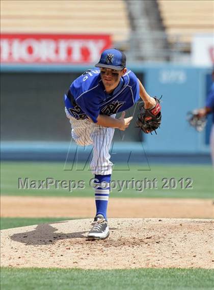 Thumbnail 2 in South Gate vs. North Hollywood (CIF LACS D2 Final) photogallery.