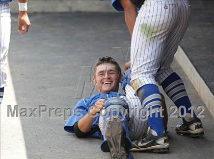Thumbnail 2 in South Gate vs. North Hollywood (CIF LACS D2 Final) photogallery.