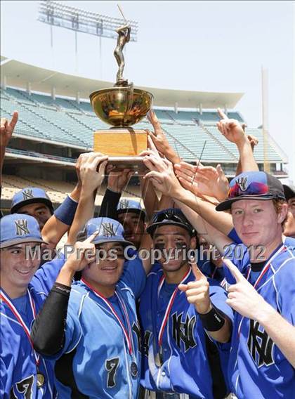 Thumbnail 2 in South Gate vs. North Hollywood (CIF LACS D2 Final) photogallery.