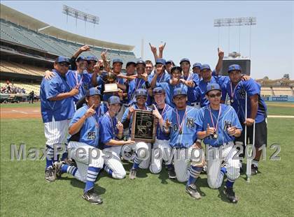 Thumbnail 1 in South Gate vs. North Hollywood (CIF LACS D2 Final) photogallery.