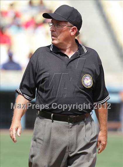 Thumbnail 3 in South Gate vs. North Hollywood (CIF LACS D2 Final) photogallery.