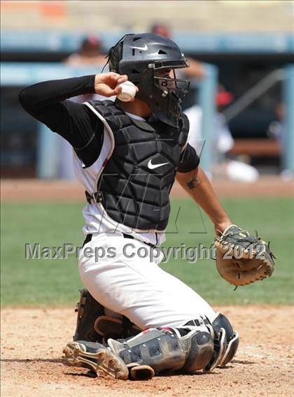Thumbnail 2 in South Gate vs. North Hollywood (CIF LACS D2 Final) photogallery.