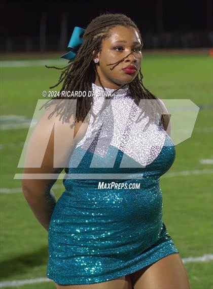 Thumbnail 3 in Royal vs Almeta Crawford photogallery.