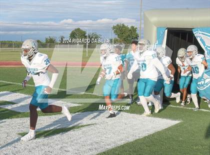 Thumbnail 1 in Royal vs Almeta Crawford photogallery.